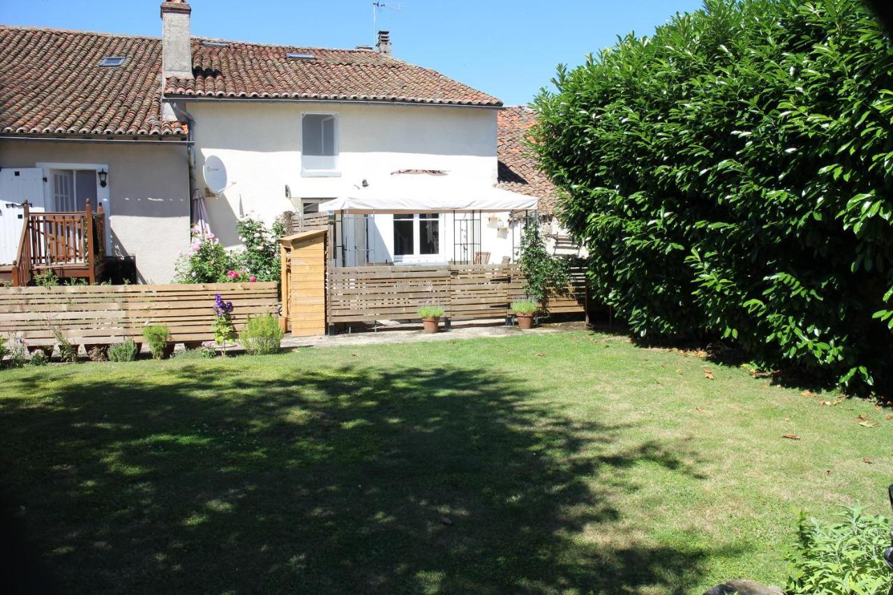 Belle Vue Villa Le Dorat Bagian luar foto